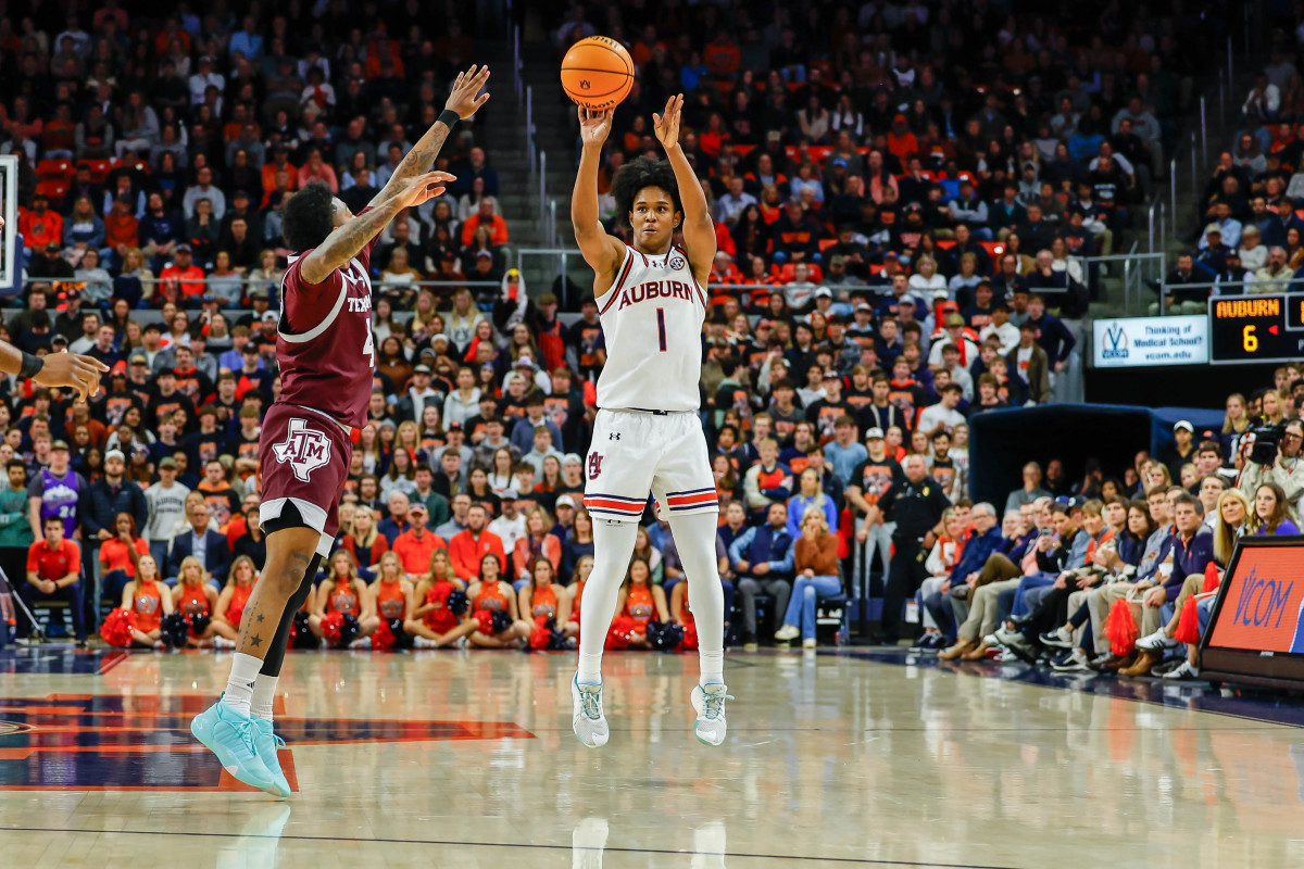Aden Holloway | Eric Starling/Auburn Daily